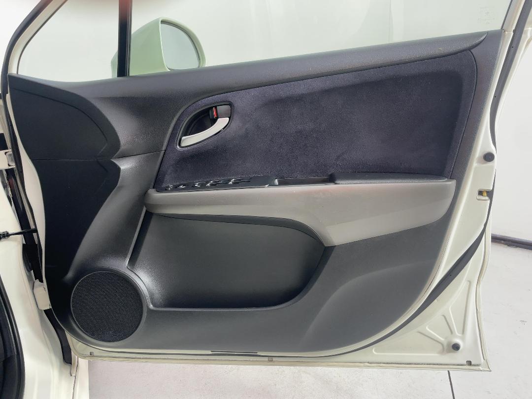 Photo '15' of Honda Stream Photo '15' of Honda Stream