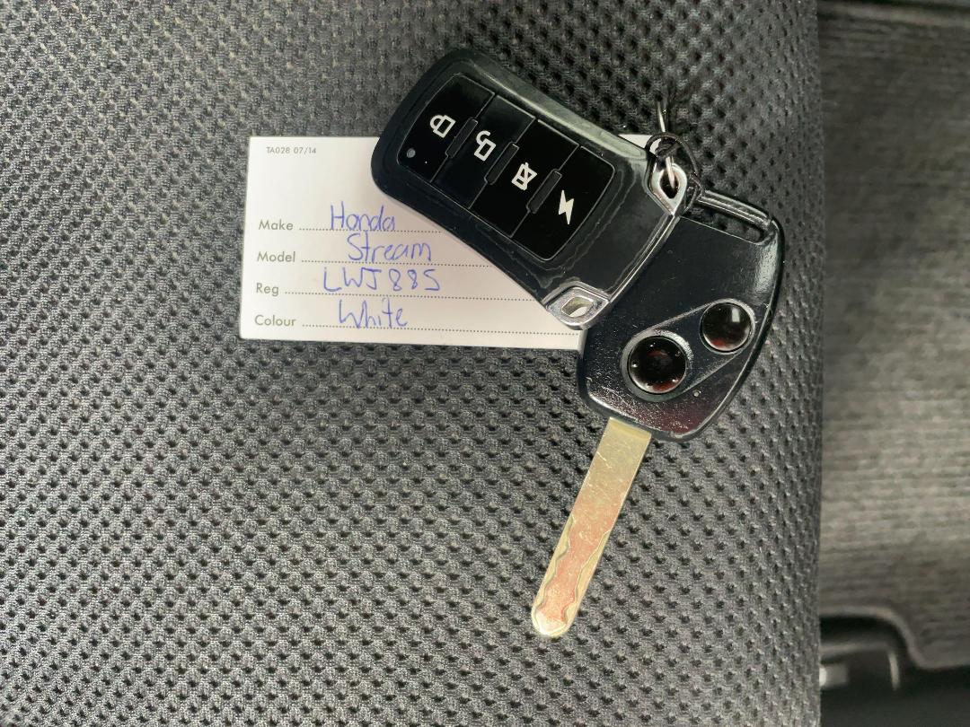 Photo '22' of Honda Stream Photo '22' of Honda Stream