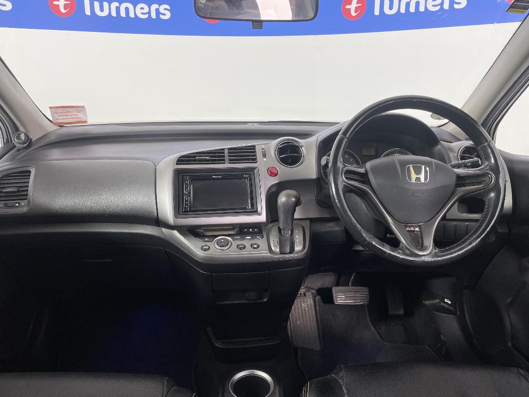 Photo '17' of Honda Stream