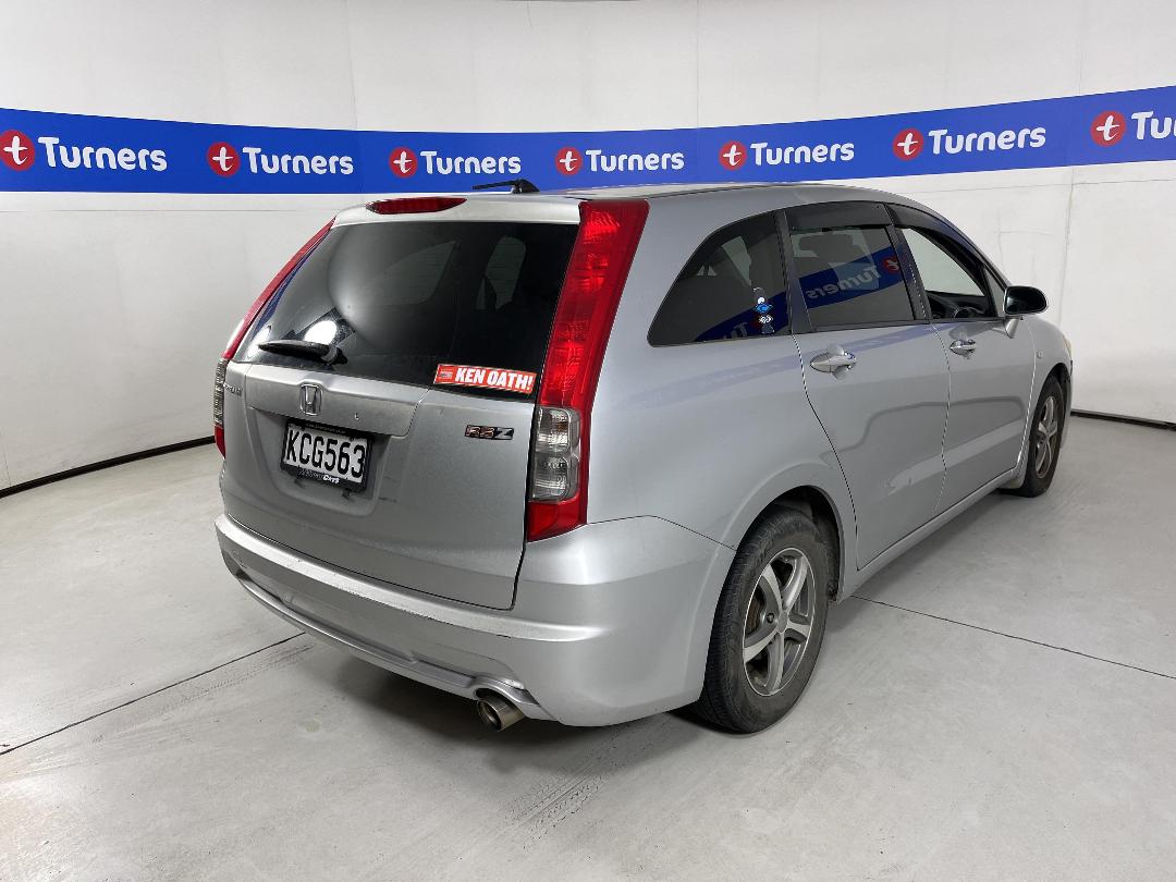 Photo '7' of Honda Stream Photo '7' of Honda Stream