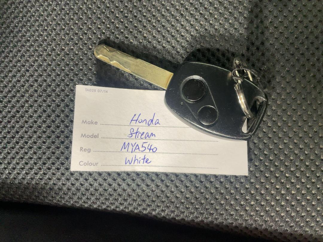 Photo '22' of Honda Stream