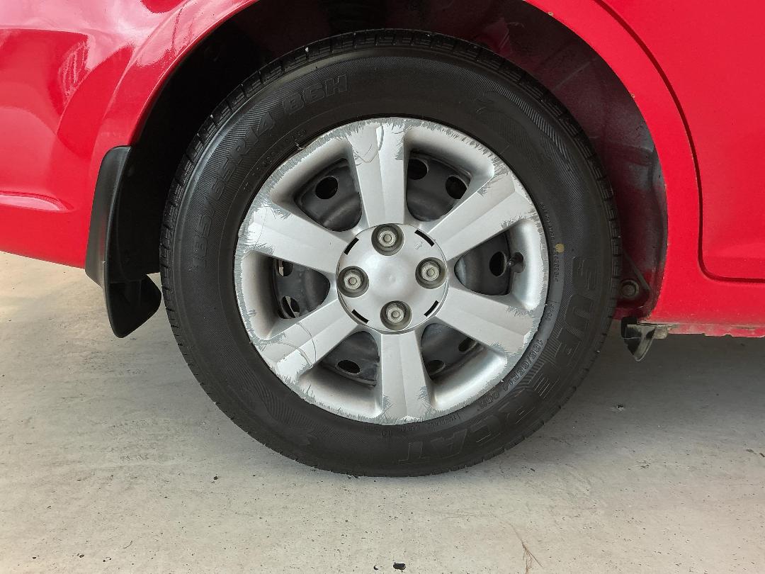 Photo '12' of Hyundai Accent Photo '12' of Hyundai Accent