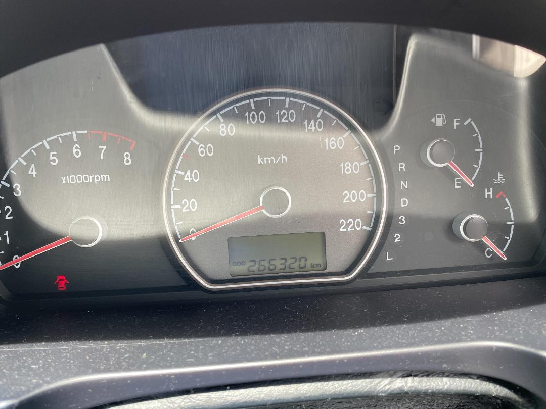 Photo '19' of Hyundai Elantra Photo '19' of Hyundai Elantra