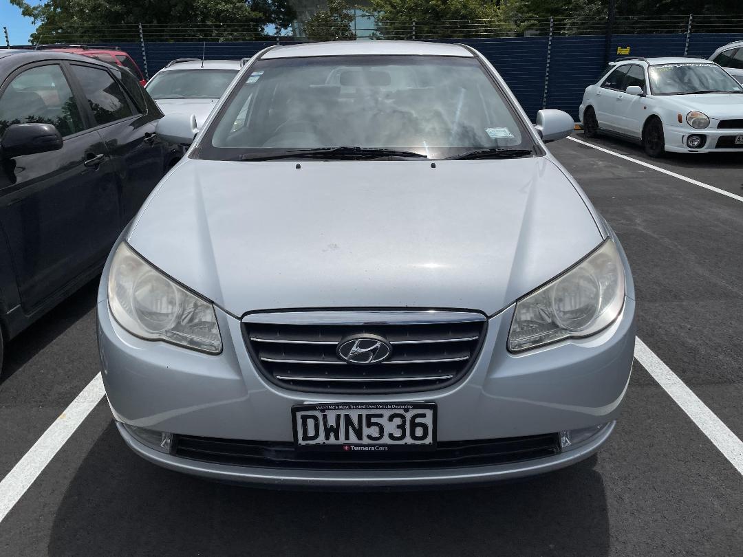 Photo '2' of Hyundai Elantra Photo '2' of Hyundai Elantra