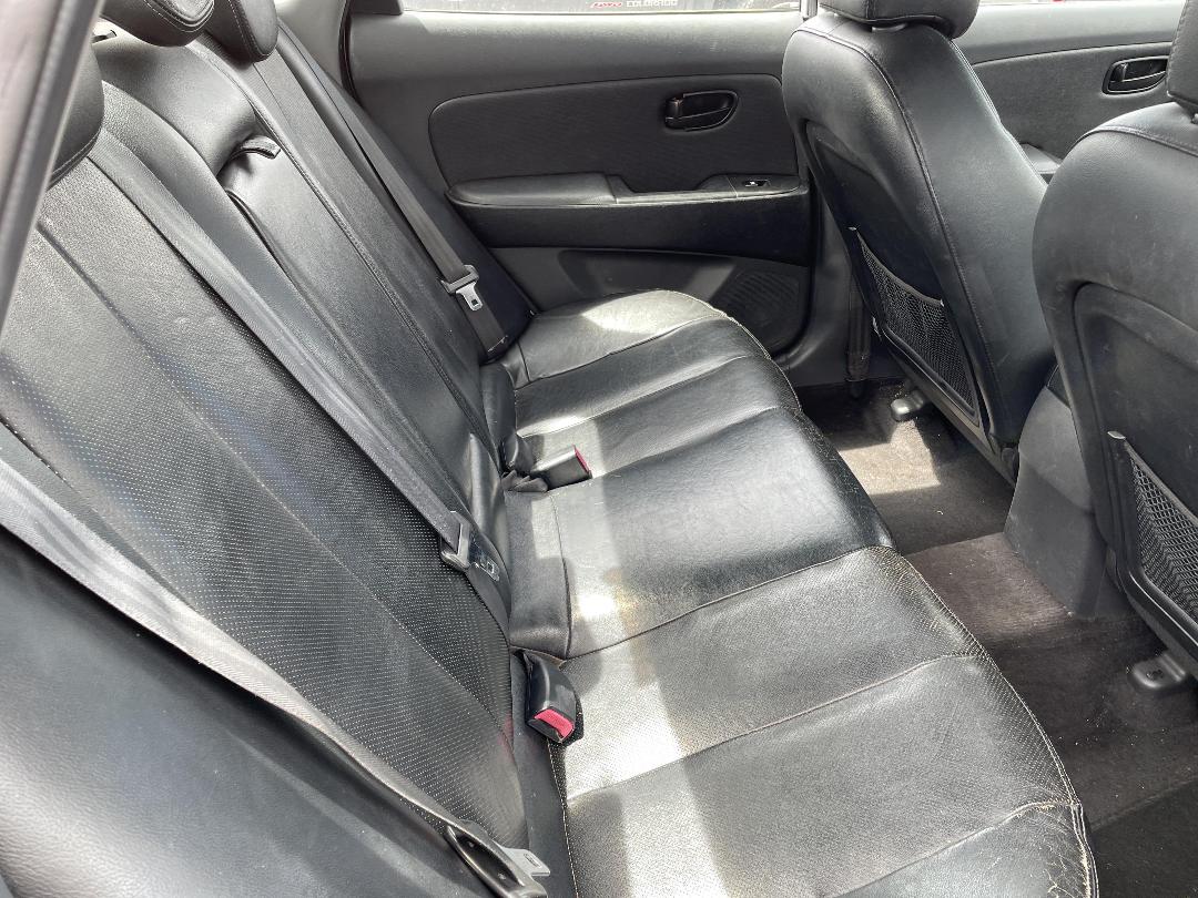 Photo '18' of Hyundai Elantra Photo '18' of Hyundai Elantra