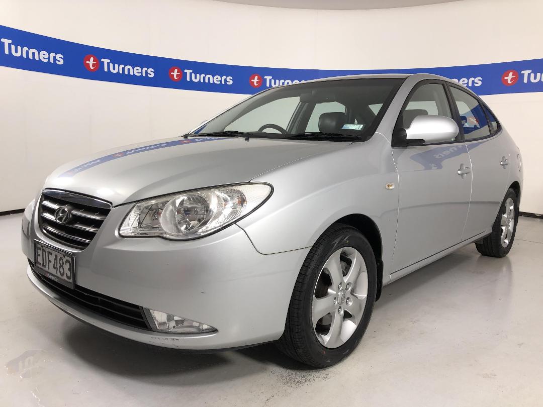 Photo '4' of Hyundai Elantra Photo '4' of Hyundai Elantra