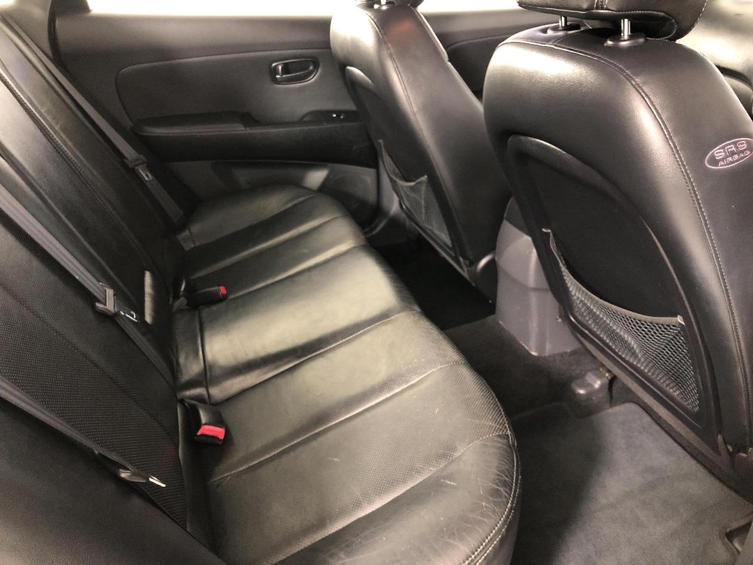 Photo '20' of Hyundai Elantra Photo '20' of Hyundai Elantra