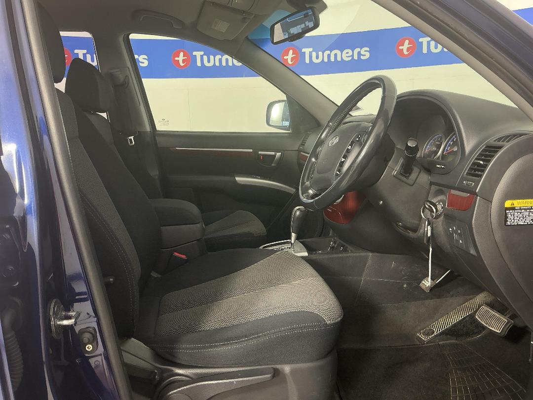 Photo '16' of Hyundai Santa FE