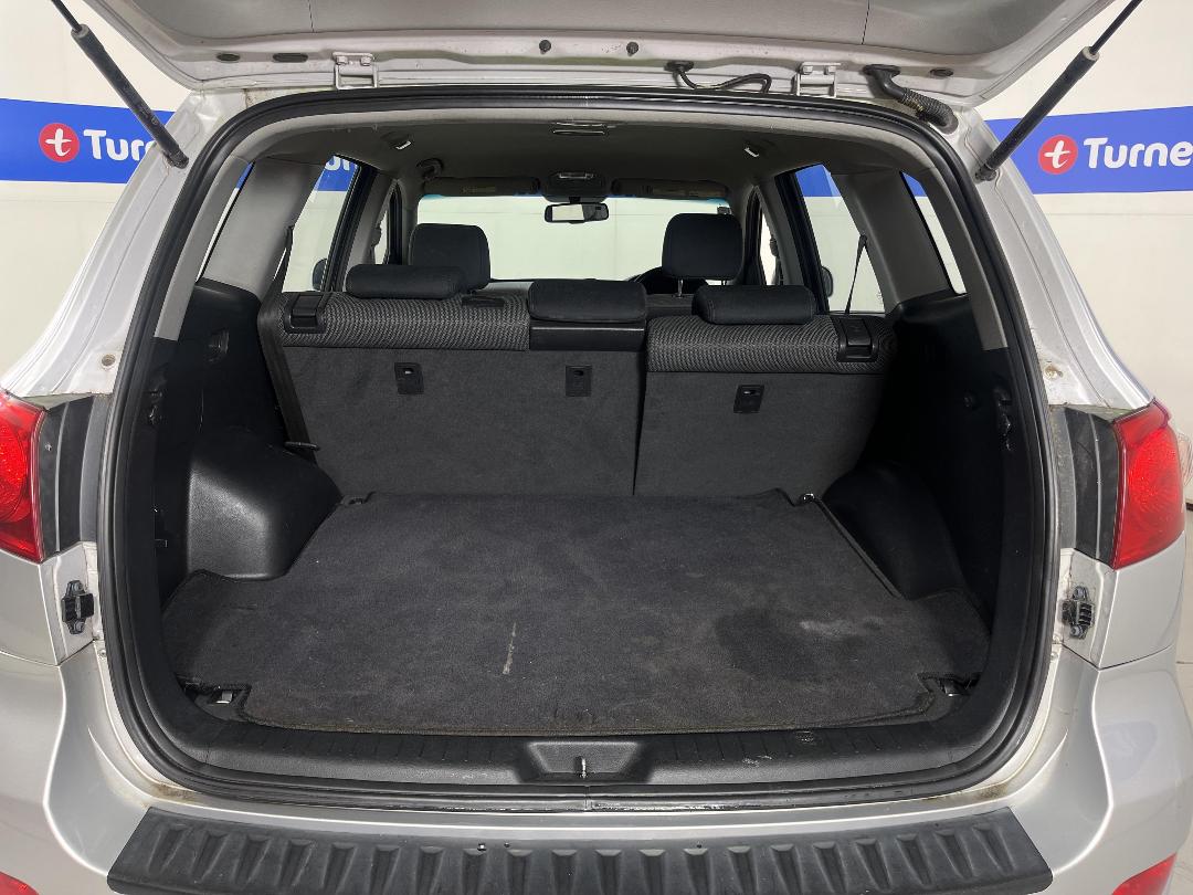 Photo '9' of Hyundai Santa FE V6 SUV Photo '9' of Hyundai Santa FE V6 SUV