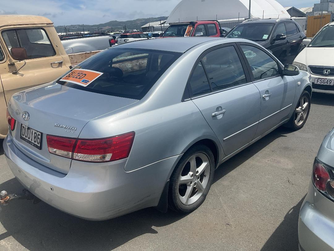 Photo '6' of Hyundai Sonata Photo '6' of Hyundai Sonata