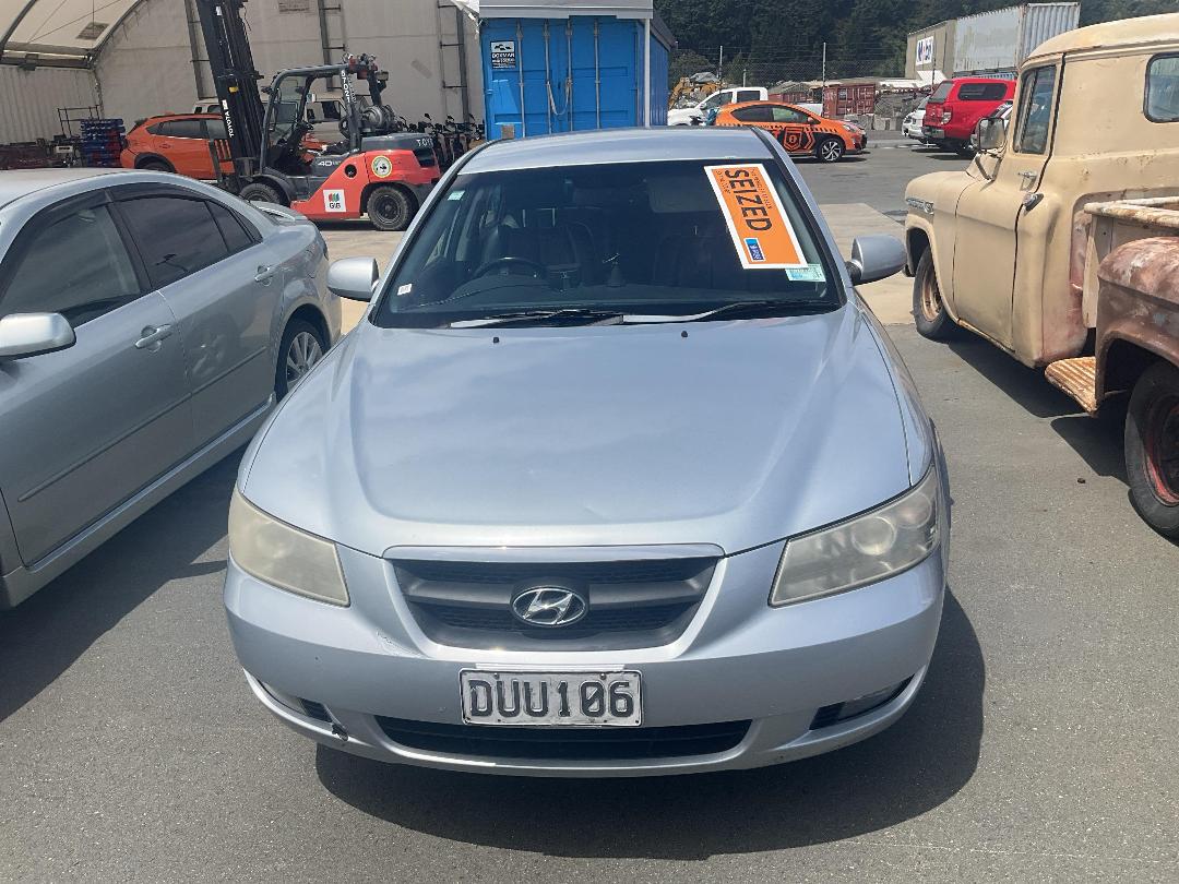 Photo '2' of Hyundai Sonata Photo '2' of Hyundai Sonata