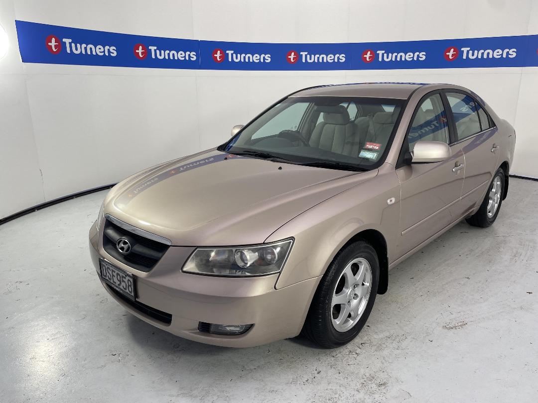 Photo '4' of Hyundai Sonata Photo '4' of Hyundai Sonata