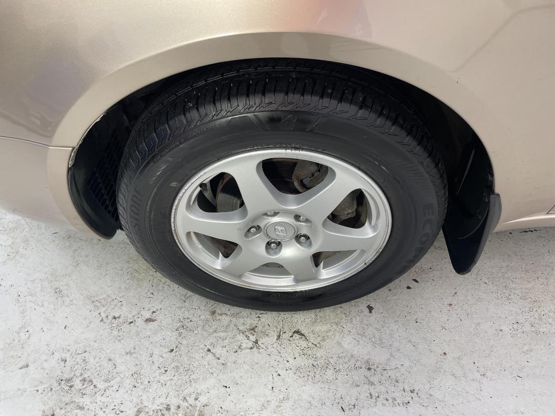 Photo '10' of Hyundai Sonata Photo '10' of Hyundai Sonata