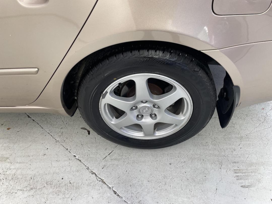 Photo '11' of Hyundai Sonata Photo '11' of Hyundai Sonata