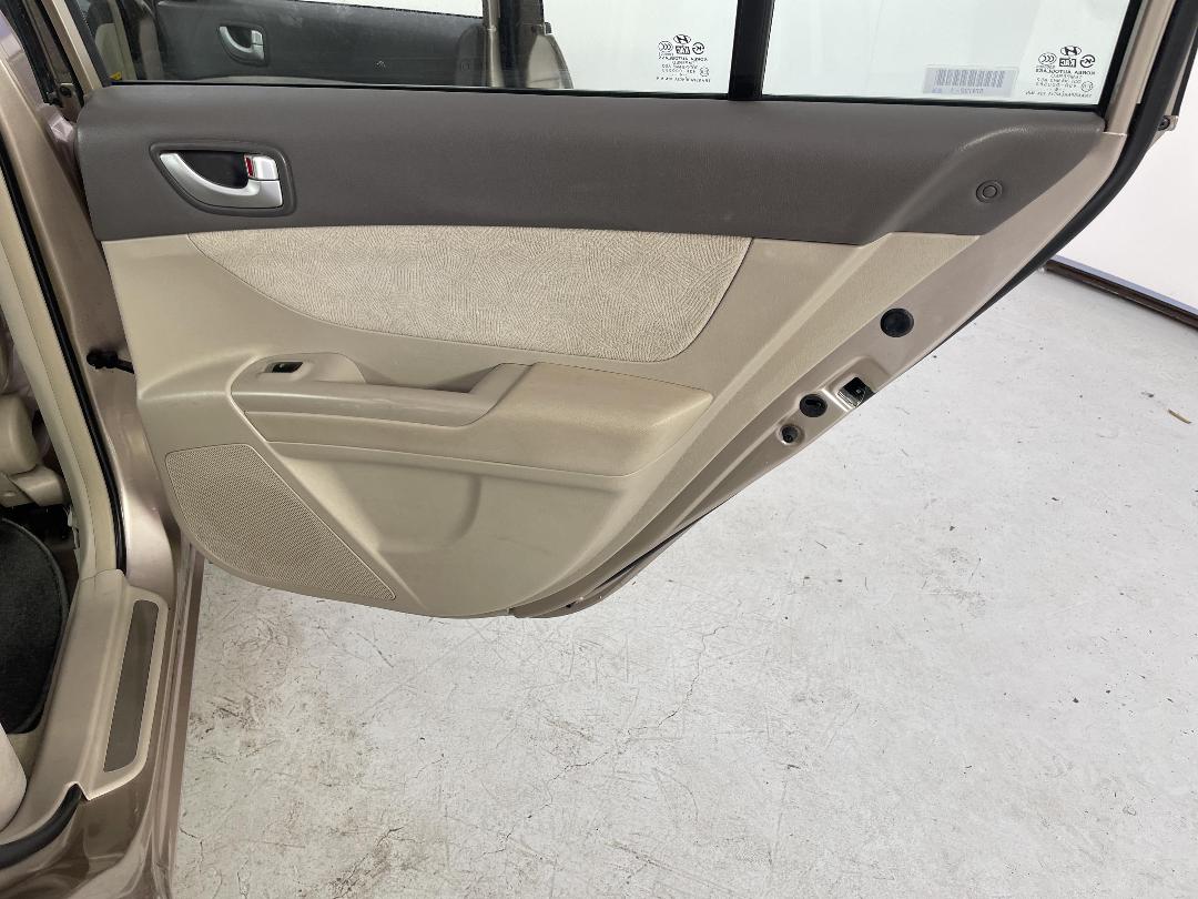 Photo '19' of Hyundai Sonata Photo '19' of Hyundai Sonata