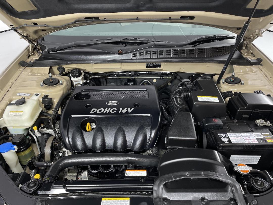 Photo '13' of Hyundai Sonata