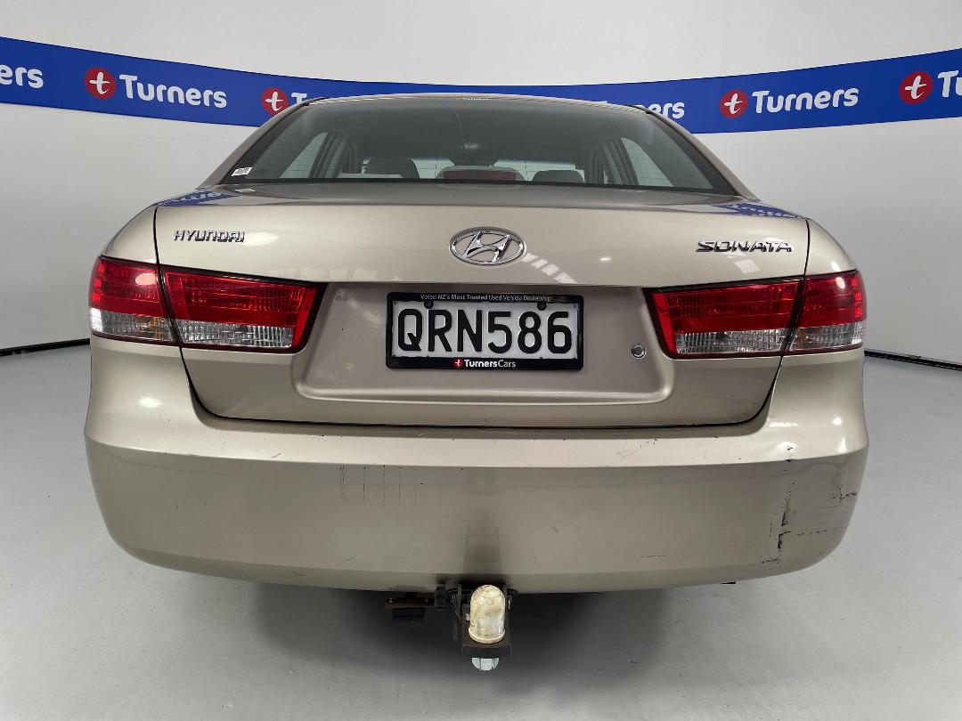 Photo '6' of Hyundai Sonata