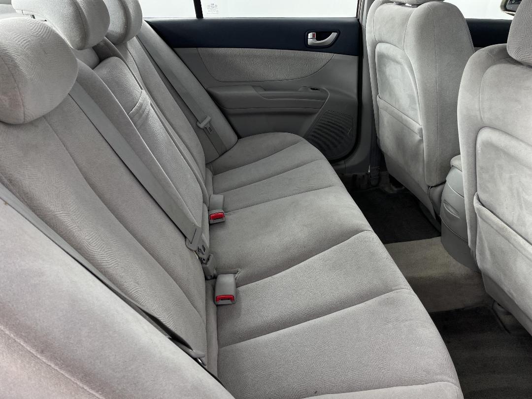 Photo '20' of Hyundai Sonata