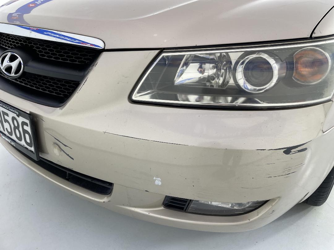 Photo '30' of Hyundai Sonata