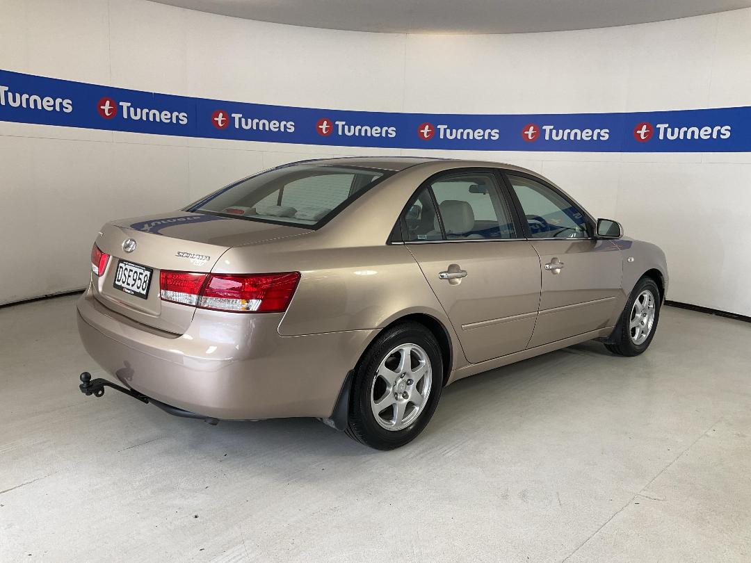 Photo '7' of Hyundai Sonata