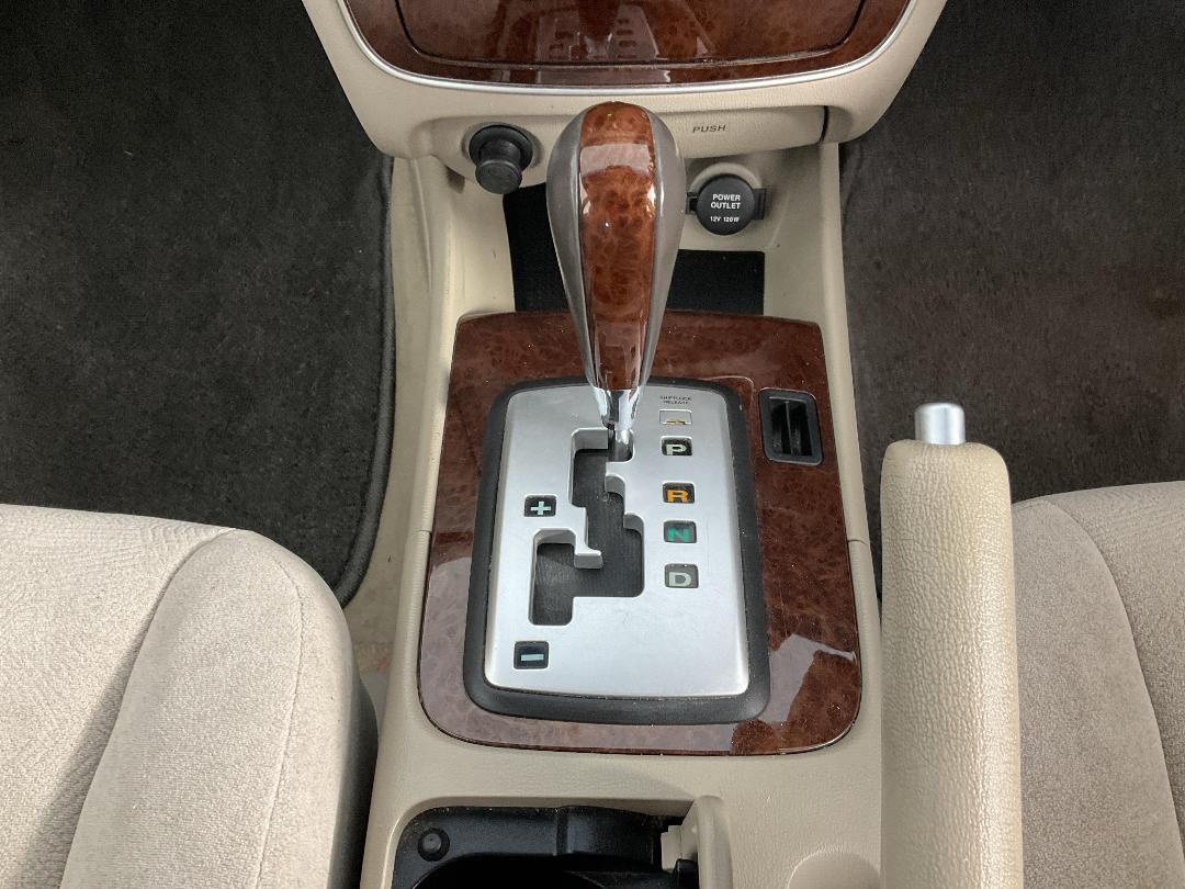 Photo '18' of Hyundai Sonata