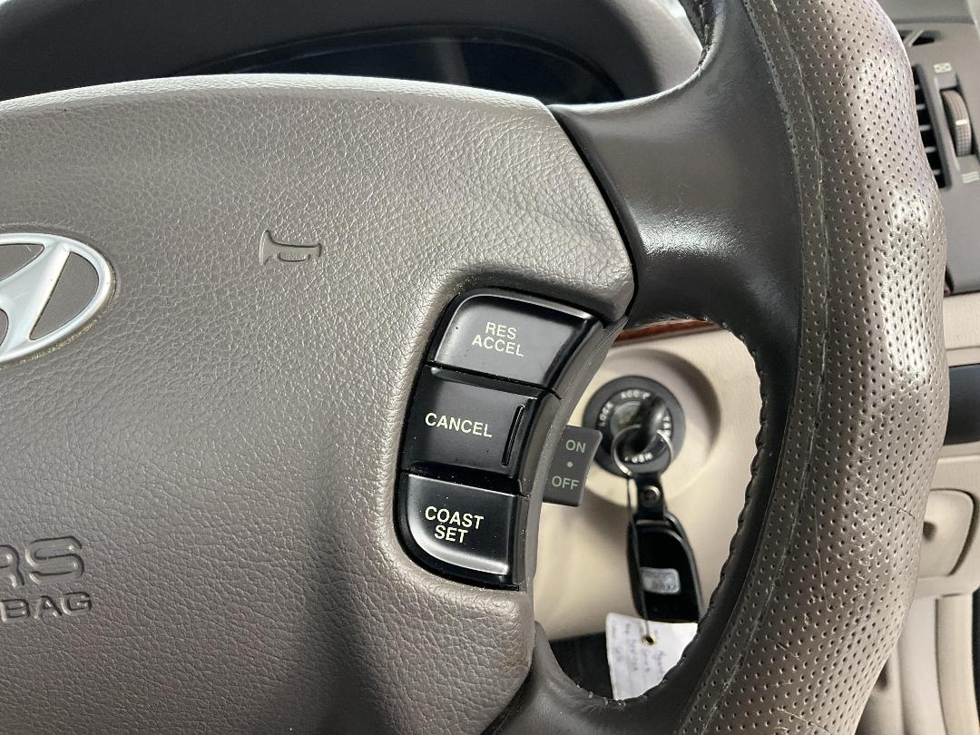 Photo '27' of Hyundai Sonata