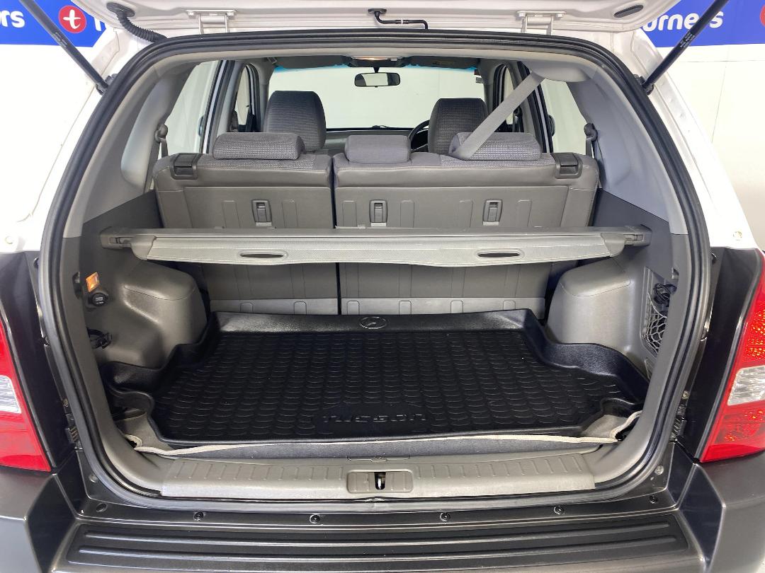 Photo '14' of Hyundai Tucson Photo '14' of Hyundai Tucson