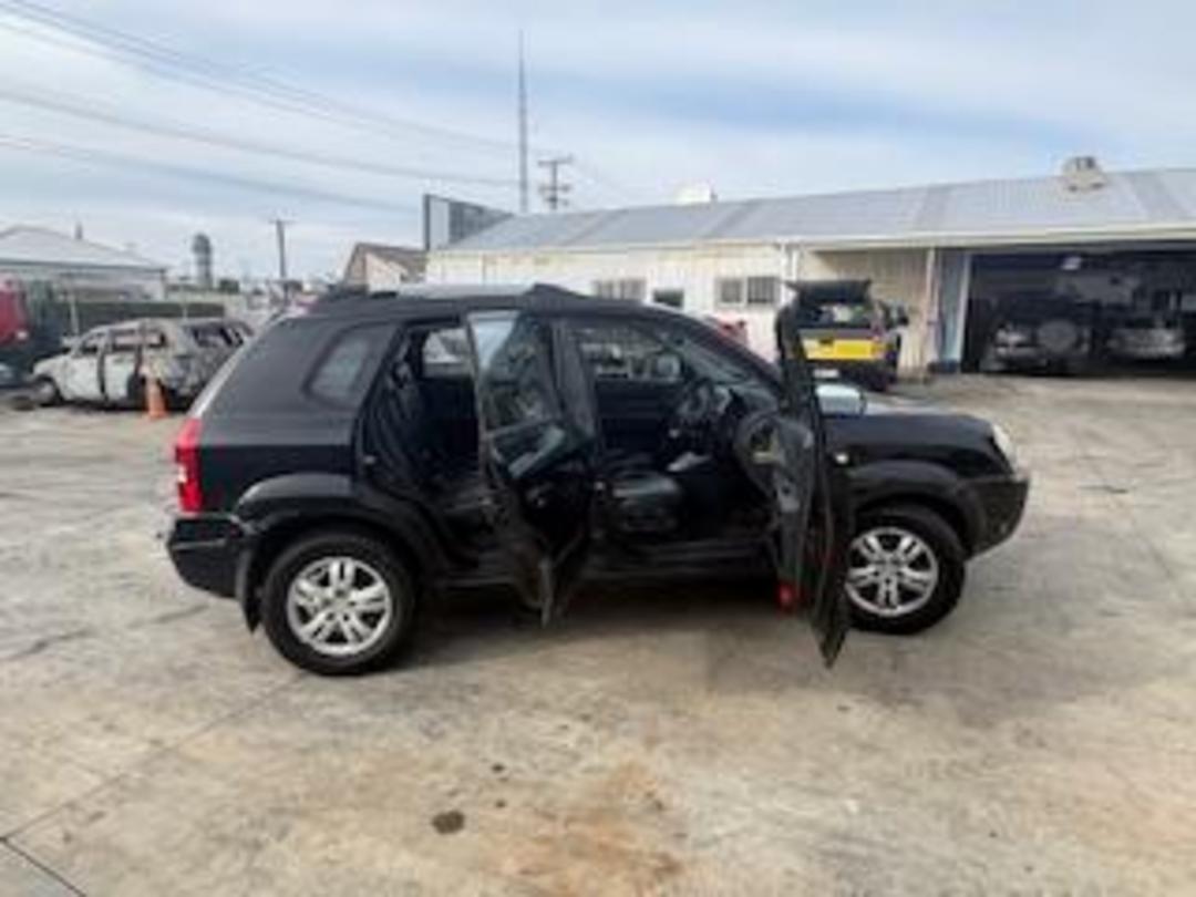 Photo '4' of Hyundai Tucson City