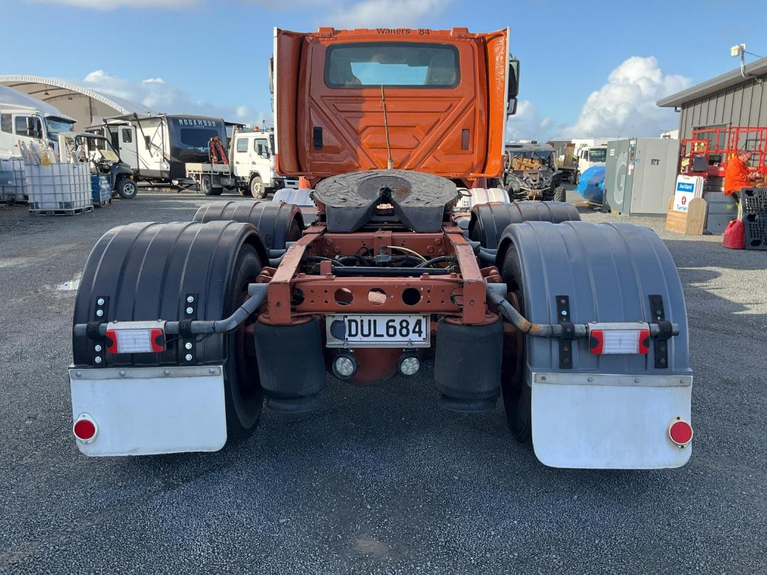 Photo '5' of International 7600 Tractor Unit