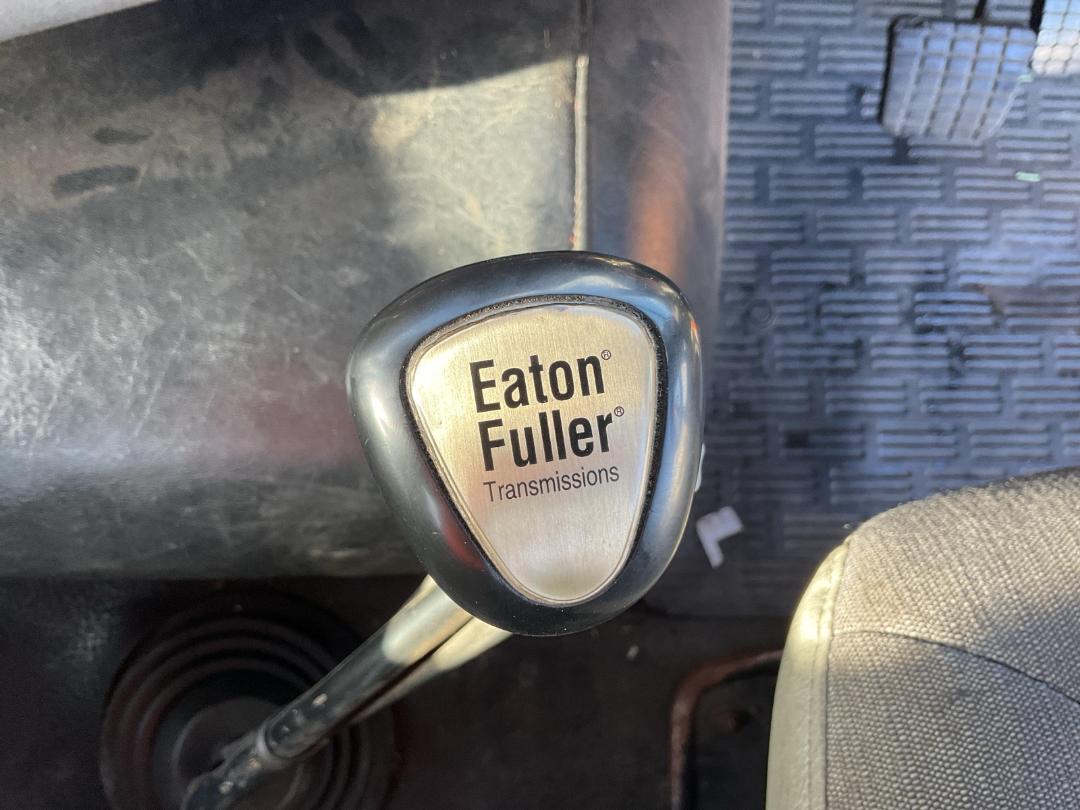 Photo '16' of International 7600 Tractor Unit