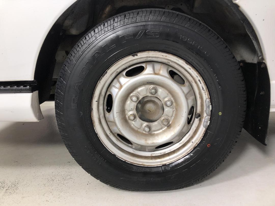 Photo '10' of Isuzu Como