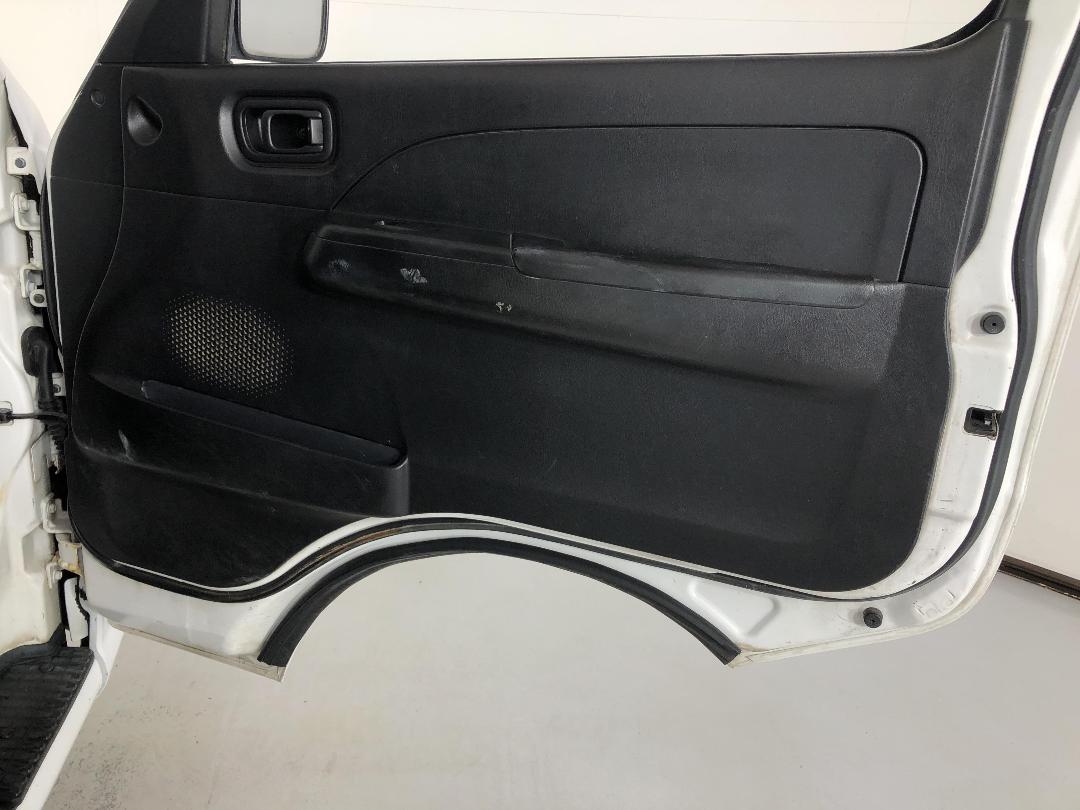 Photo '15' of Isuzu Como