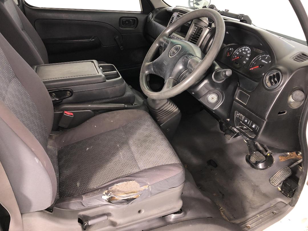 Photo '16' of Isuzu Como