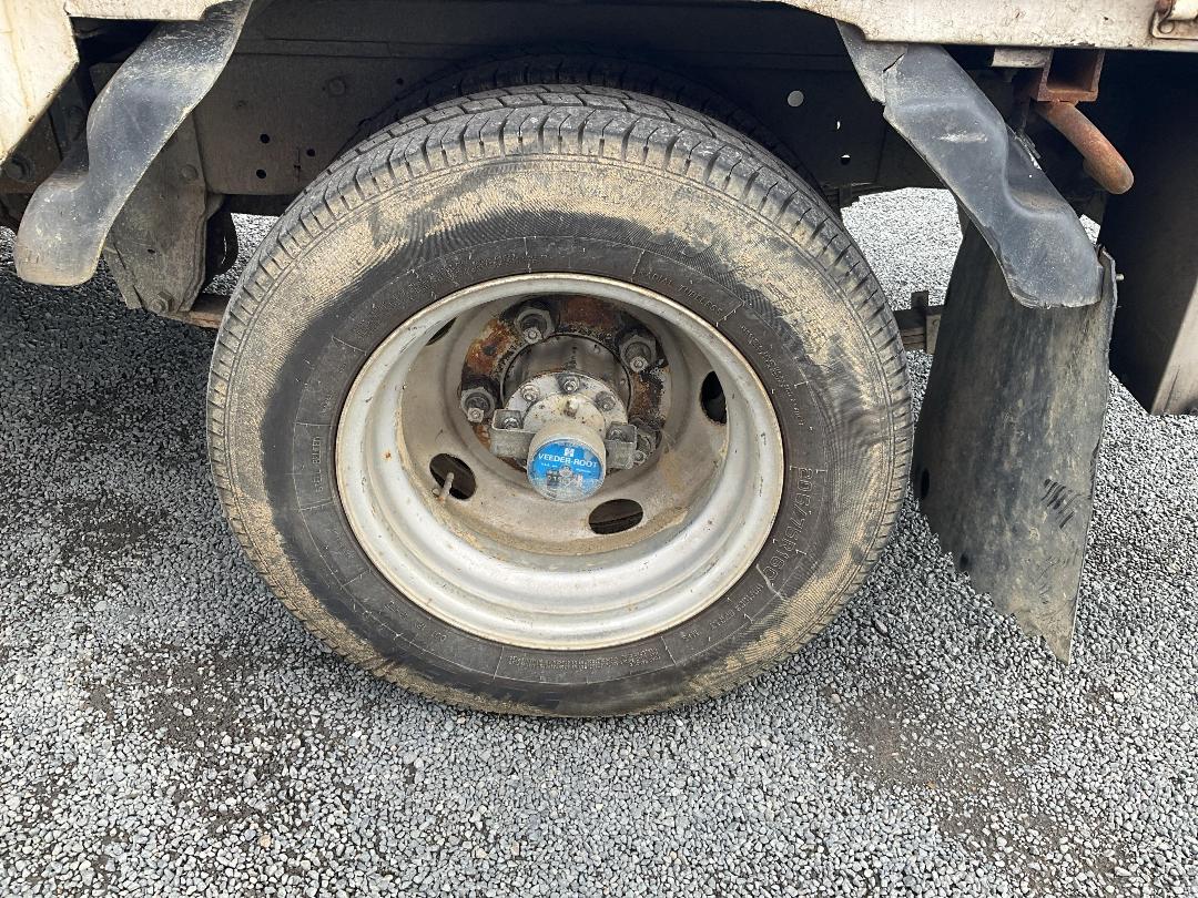 Photo '29' of Isuzu ELF ELF 3T Flat Deck Photo '29' of Isuzu ELF ELF 3T Flat Deck