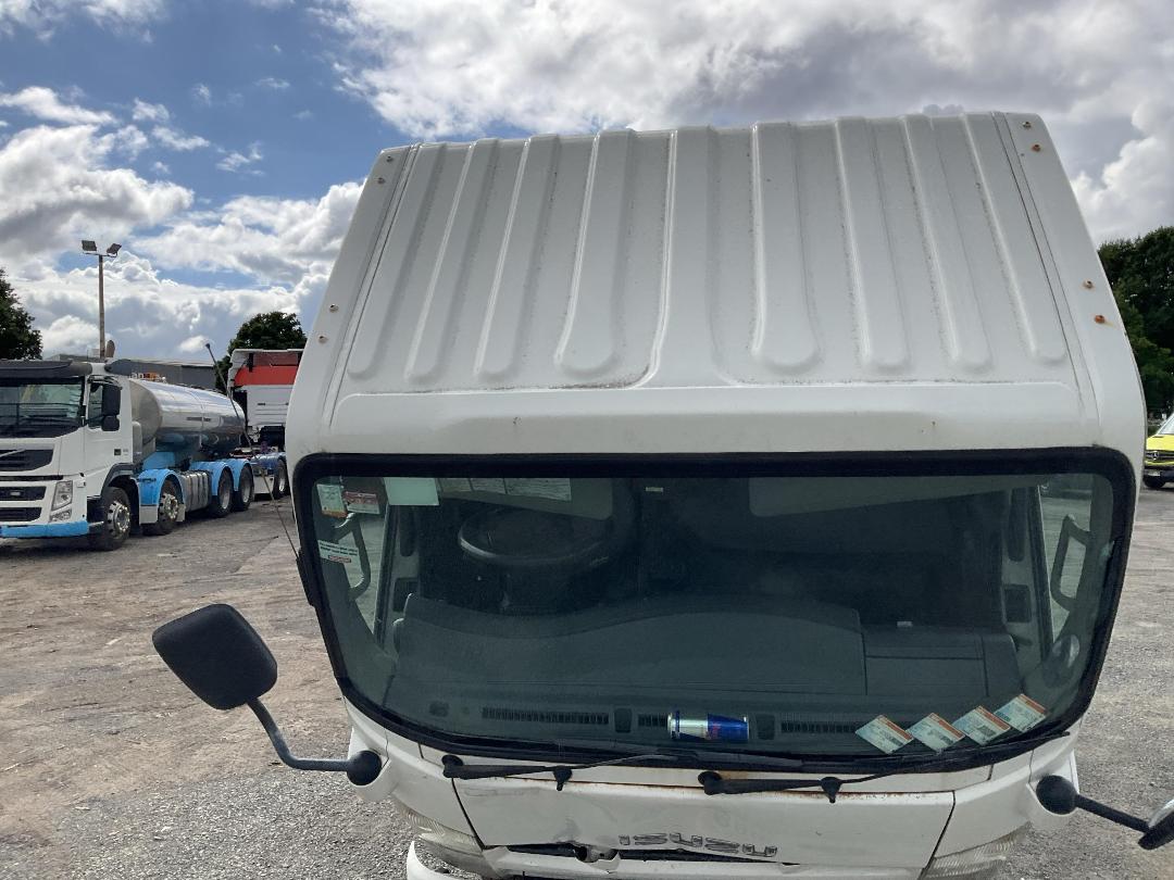 Photo '14' of Isuzu ELF 2 AXLE BOX BODY Box Body