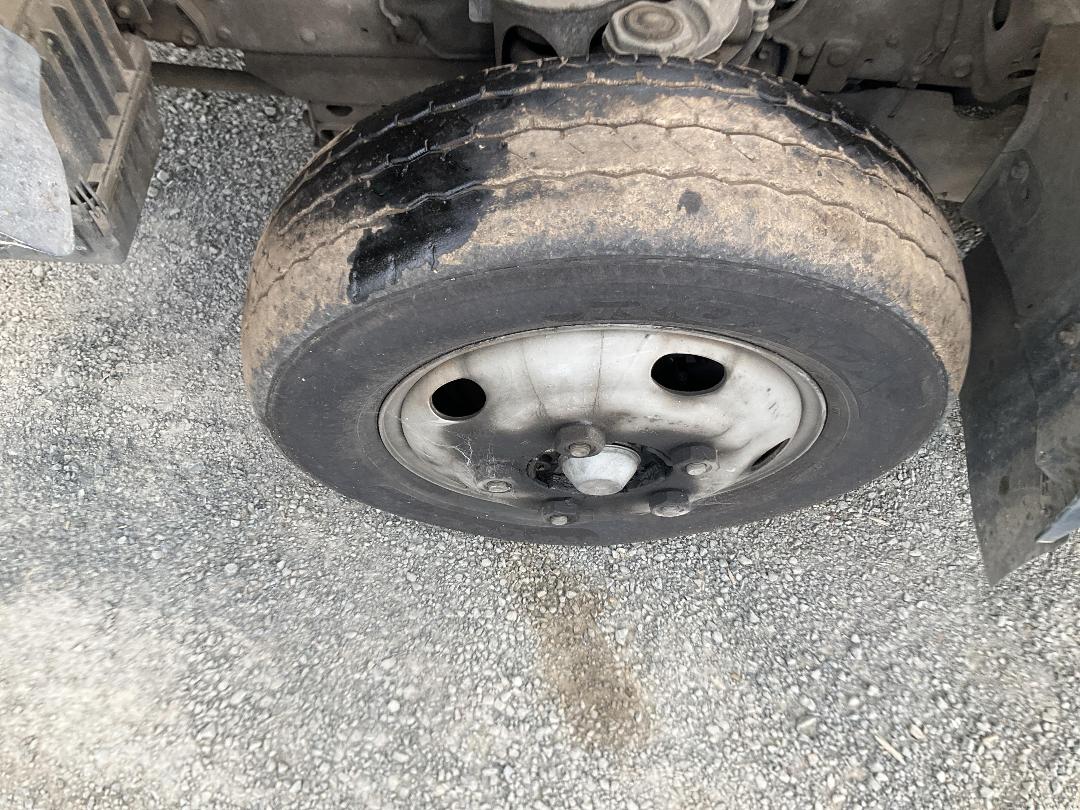 Photo '50' of Isuzu ELF 2 AXLE BOX BODY Box Body