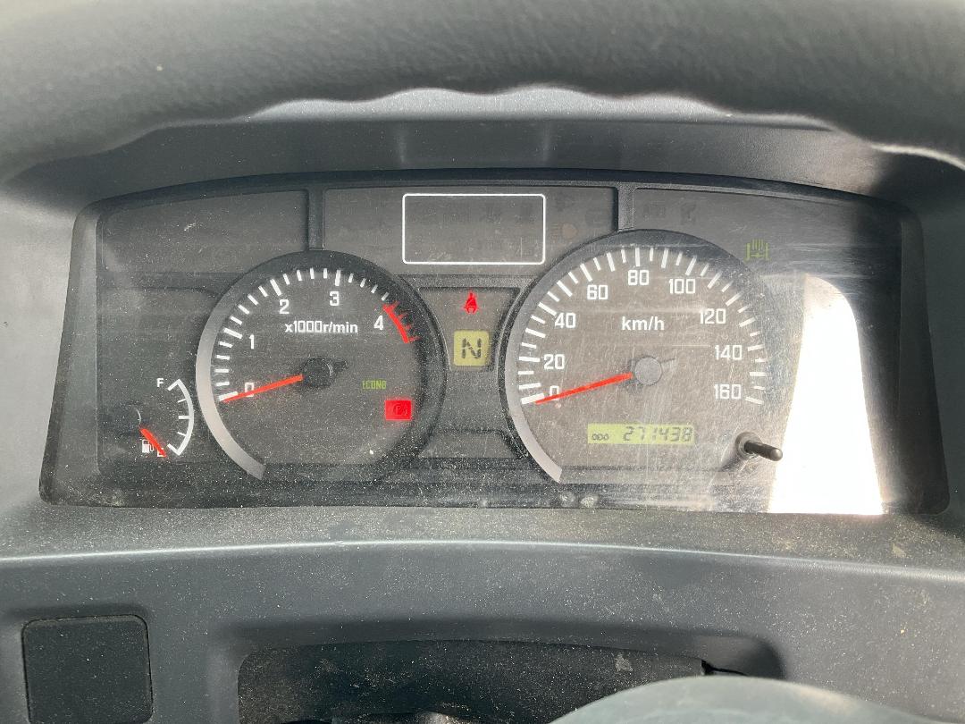 Photo '16' of Isuzu ELF 2 AXLE BOX BODY Box Body