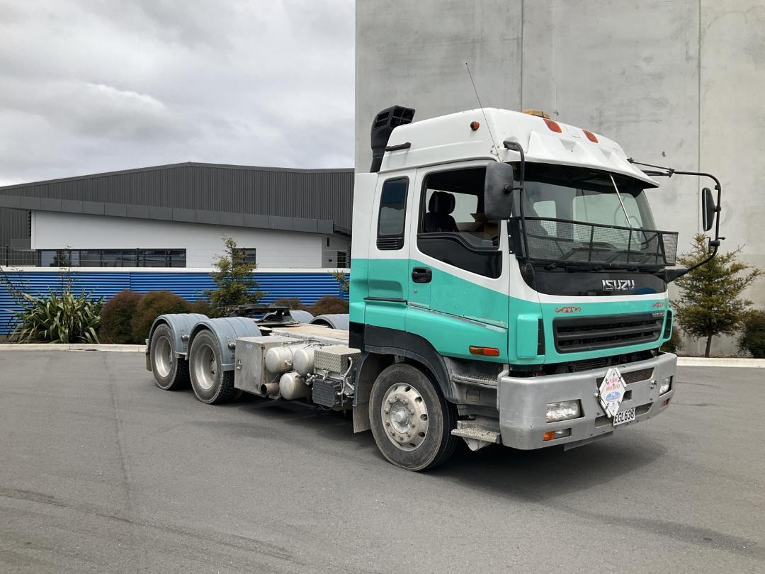 Photo '3' of Isuzu EXY 530 Tractor Unit