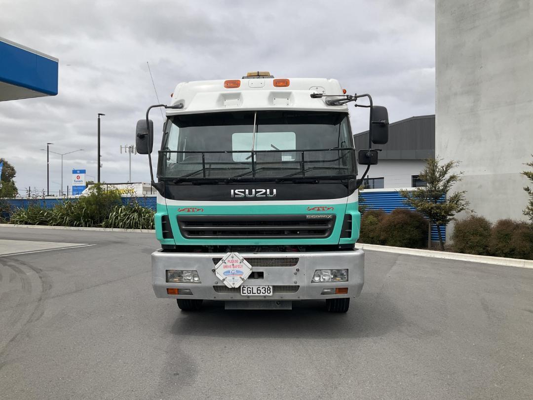 Photo '6' of Isuzu EXY 530 Tractor Unit