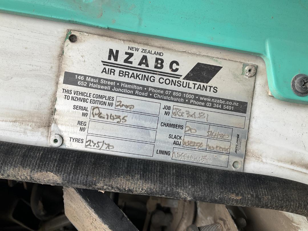 Photo '12' of Isuzu EXY 530 Tractor Unit