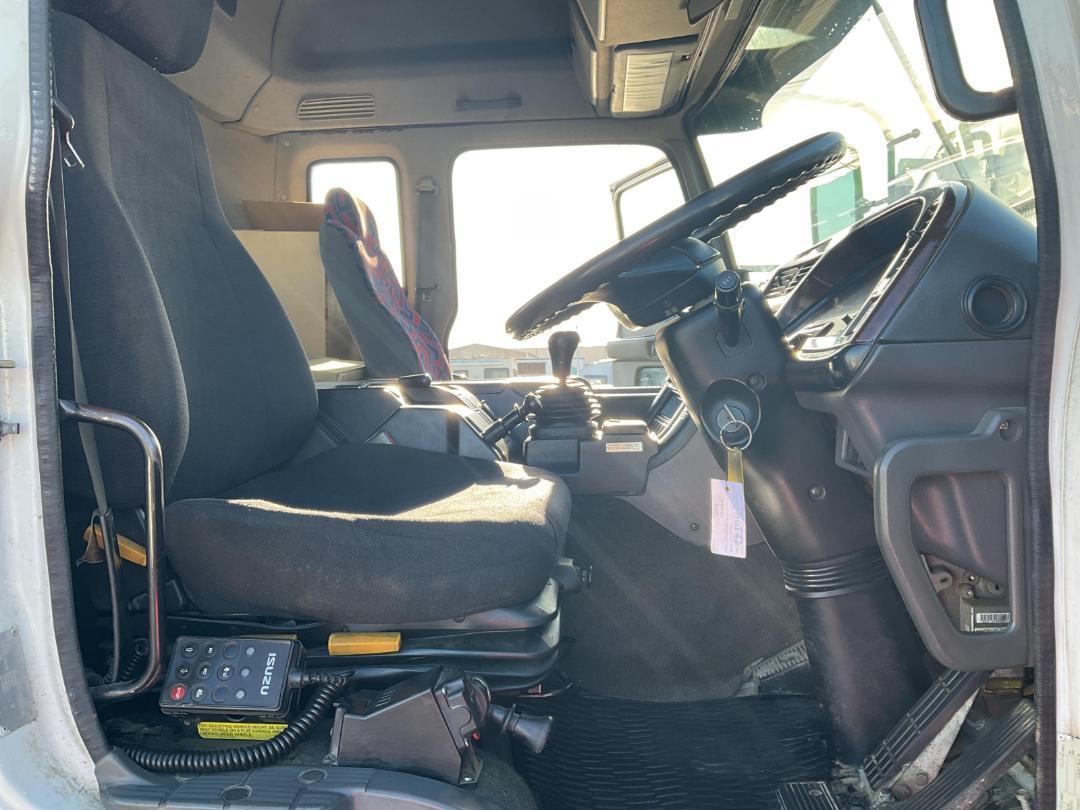 Photo '23' of Isuzu EXY 530 Tractor Unit