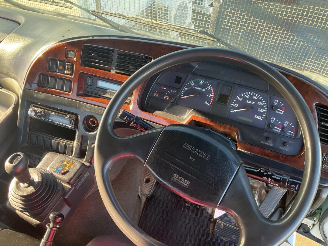 Photo '26' of Isuzu EXY 530 Tractor Unit