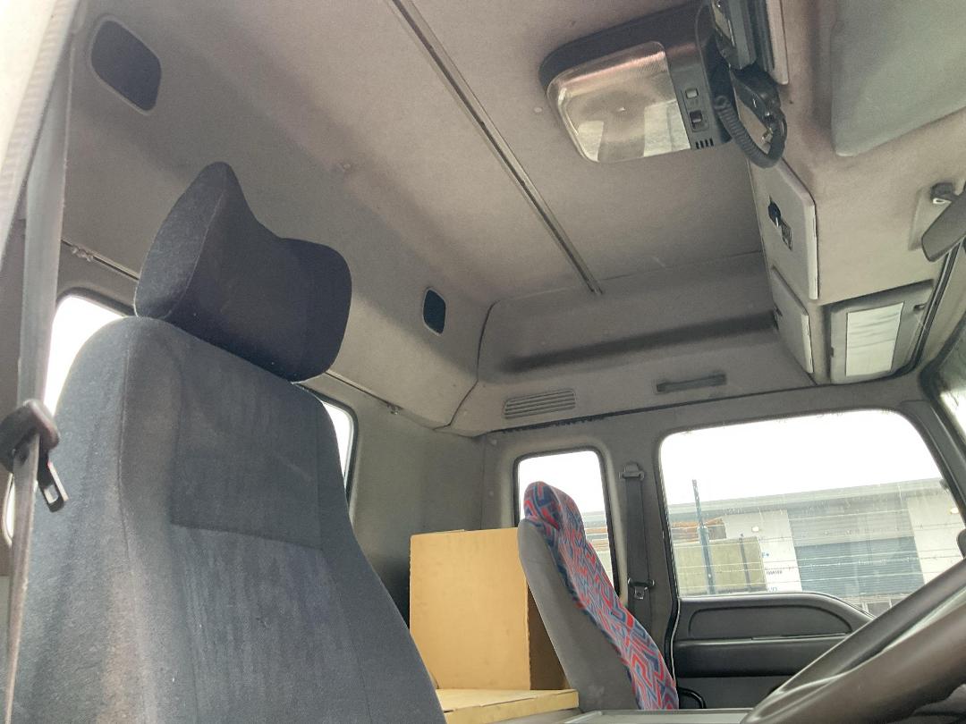 Photo '32' of Isuzu EXY 530 Tractor Unit