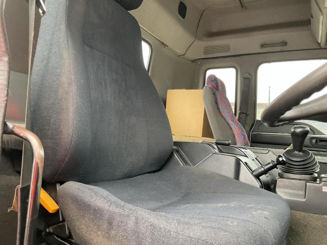 Photo '47' of Isuzu EXY 530 Tractor Unit