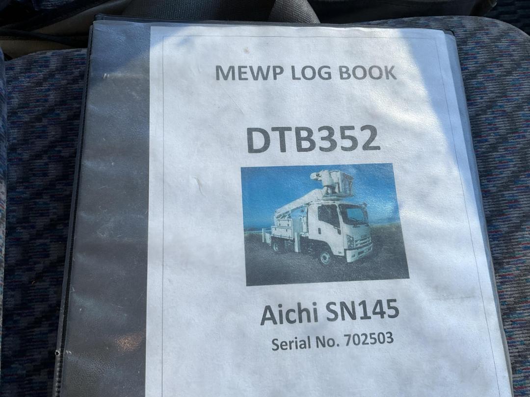 Photo '23' of Isuzu F Series FRR500 Cherry Picker/EWP Photo '23' of Isuzu F Series FRR500 Cherry Picker/EWP