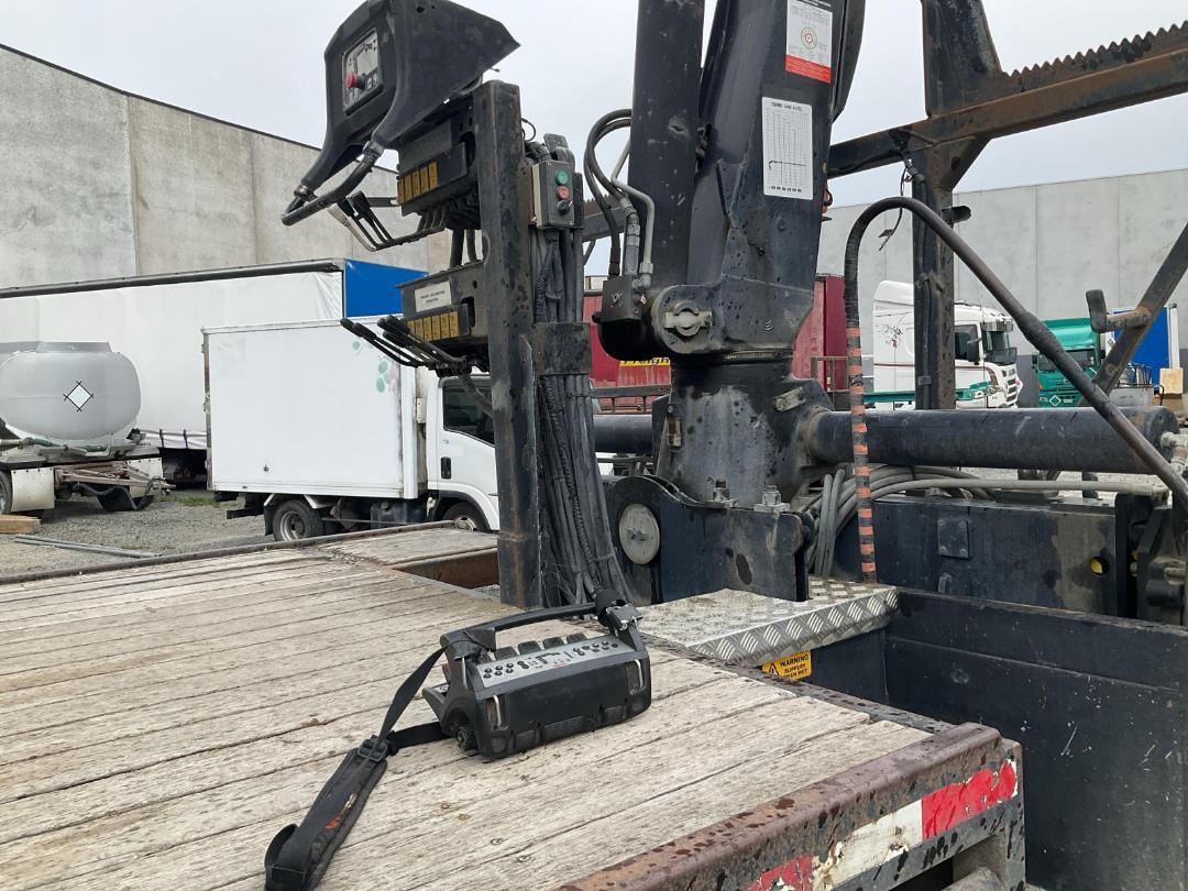 Photo '19' of Isuzu FVR 800 Flat Deck Crane