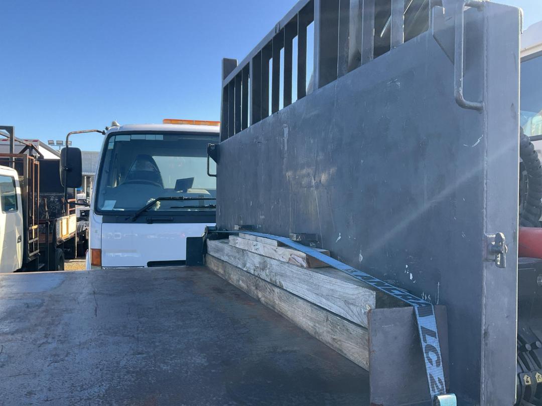 Photo '27' of Isuzu FVZ 1400 Tipper Crane Photo '27' of Isuzu FVZ 1400 Tipper Crane