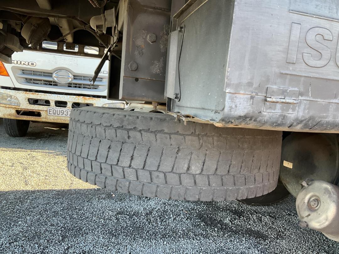 Photo '36' of Isuzu FVZ 1400 Tipper Crane Photo '36' of Isuzu FVZ 1400 Tipper Crane