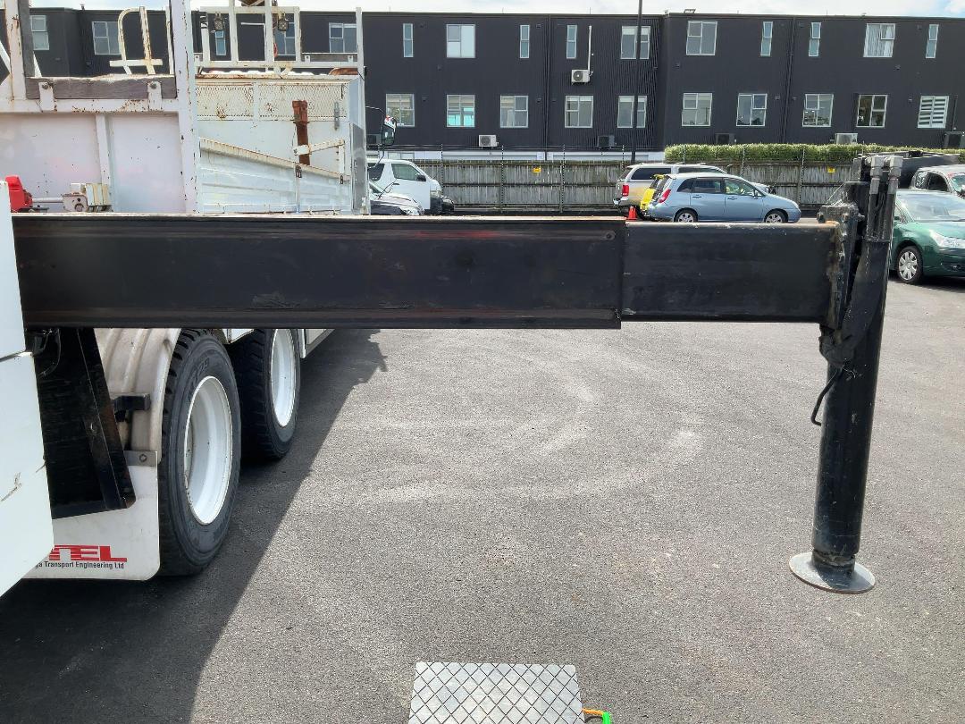 Photo '17' of Isuzu FVZ 1400 Flat Deck Crane