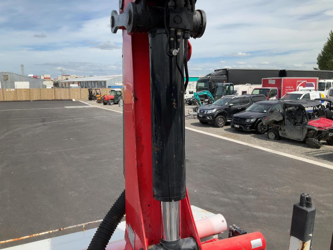 Photo '33' of Isuzu FVZ 1400 Flat Deck Crane